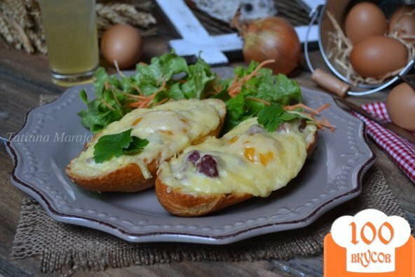 Фото рецепта: «Горячие бутерброды с утиными желудочками, яйцом и сыром»