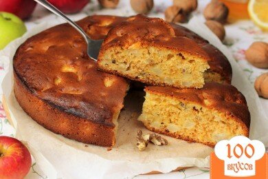 Фото рецепта: «Медовый пирог с орехами и яблоками»