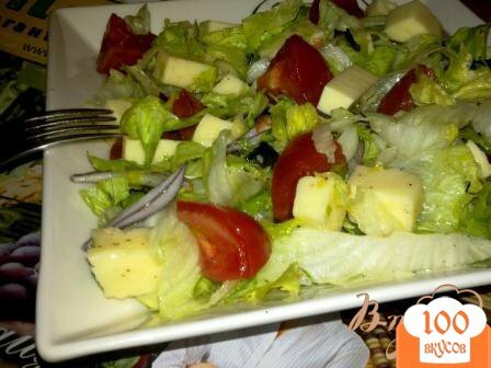 Фото рецепта: «Салат с айсбергом, помидорами и моцарелой»