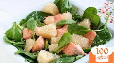 Фото рецепта: «Салат с лососем и помело»