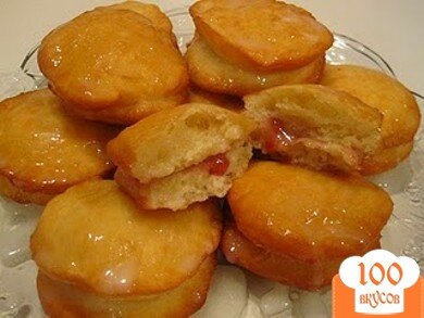 Фото рецепта: «Пончики с клубничным желе»
