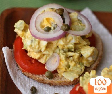 Фото рецепта: «Яичный салат с каперсами»