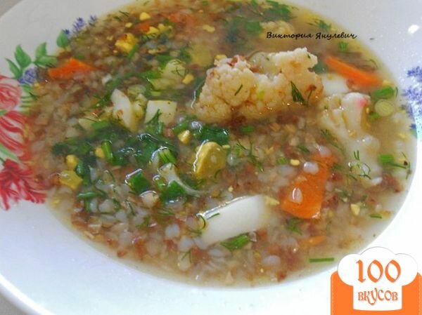 Фото рецепта: «Гречневый суп с цветной капустой и яйцом без картофеля»