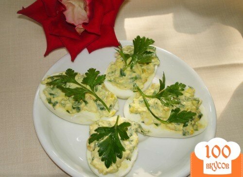 Фото рецепта: «Яйца фаршированные с голубым сыром»
