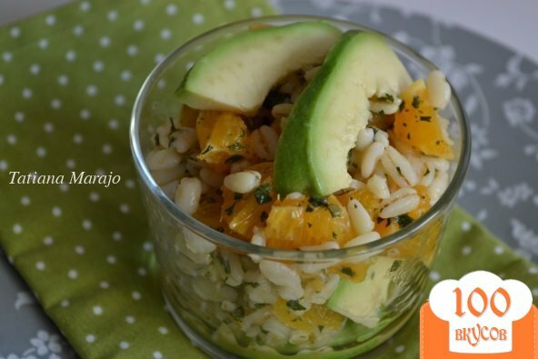 Фото рецепта: «Салат с перловкой , апельсинами и авокадо»