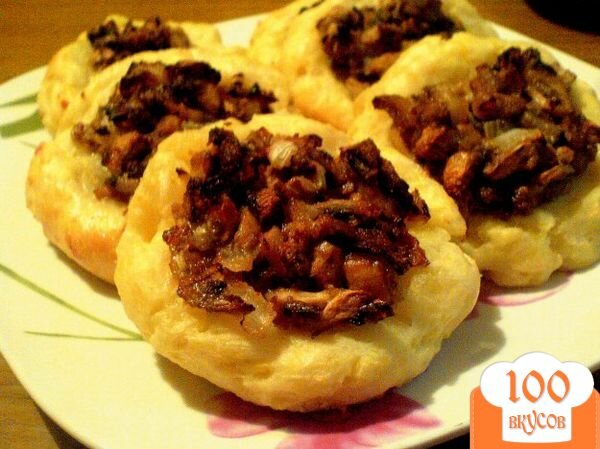 Фото рецепта: «Картофельные ватрушки с грибами»