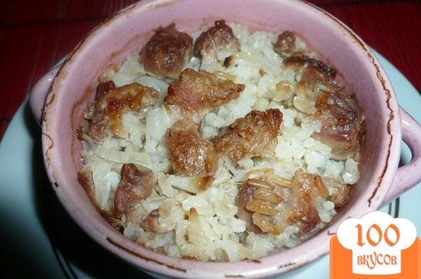 Фото рецепта: «Рисовая каша с мясом в горшочке»