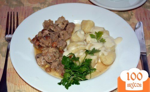 Фото рецепта: «Картофельные кнели с соусом Бешамель»
