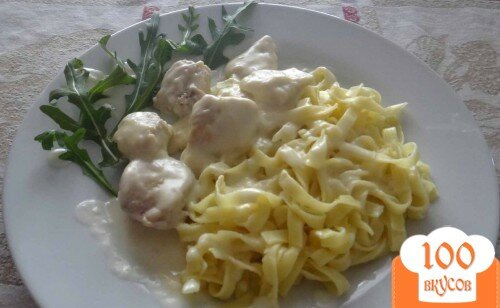 Фото рецепта: «Курочка под соусом Бешамель со спагетти»