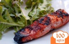 Фото рецепта: Жареный лосось с паприкой