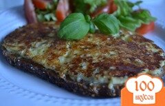 Фото рецепта: Горячий бутерброд с сыром на сковороде