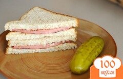 Фото рецепта: Бутерброды с вареной колбасой
