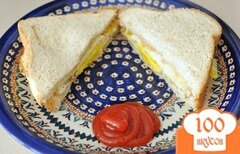 Фото рецепта: Бутерброд с яичницей