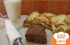 Фото рецепта: Молочные гренки с домашним шоколадным мааслом