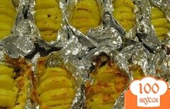 Фото рецепта: Печёная "картошка-гармошка" с сыром