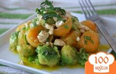 Фото рецепта: «Салат с авокадо и мускусной дыней»