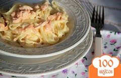 Фото рецепта: Паста с копчёным лососем в сливочном соусе