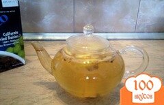 Фото рецепта: «Полезный зеленый чай с изюмом»