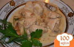 Фото рецепта: Курица с грибами в мультиварке
