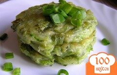 Фото рецепта: Кабачковые оладьи с зеленым луком