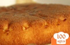 Фото рецепта: Миндальный пирог с персиками
