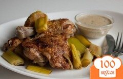 Фото рецепта: Курица тушеная в сметанно-луковом соусе