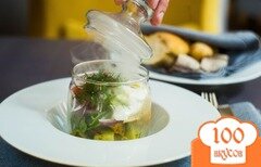 Фото рецепта: Салат из форели с дымком
