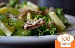 Фото рецепта: Салат с ржаными хлебцами