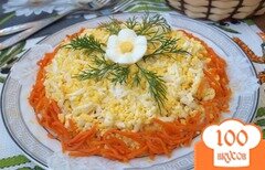 Фото рецепта: Салат с корейской морковкой