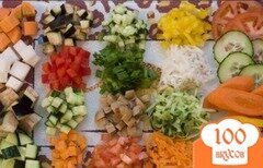 Фото рецепта: Подготовка овощей и фруктов для салатов
