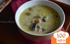 Фото рецепта: Сливочный суп с баклажанами , грибами и нутом