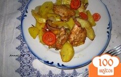 Фото рецепта: Запеченный картофель с курицей со специями