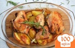 Фото рецепта: Курица с картошкой в духовке