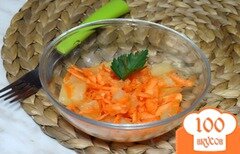 Фото рецепта: Морковно-ананасовый салат с имбирной заправкой