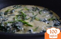 Фото рецепта: Омлет со шпинатом и сыром