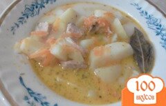 Фото рецепта: Сливочный суп с консервированной горбушей