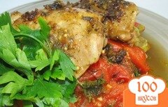 Фото рецепта: Пряная курица на овощной подушке