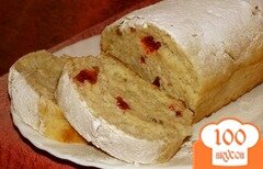 Фото рецепта: Десертный хлеб с изюмом и вишней