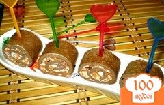 Фото рецепта: Печеночные рулетики с морковью по-корейски