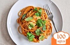 Фото рецепта: Спагетти с курицей в соусе энчилада