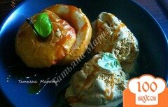 Фото рецепта: Печеные яблоки с карамелью и арахисом