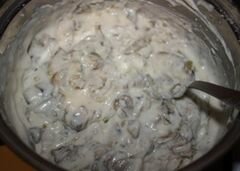«Жюльен с мидиями и креветками» - приготовления блюда - шаг 4