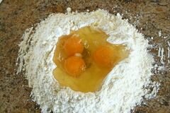 «Равиоли с сыром в чесночном соусе» - приготовления блюда - шаг 2