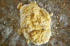«Равиоли с сыром в чесночном соусе» - приготовления блюда - шаг 5