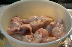 «Хрустящие куриные крылышки в кунжутном семени» - приготовления блюда - шаг 1