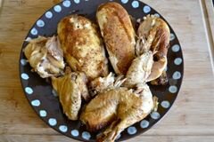 «Курица, приготовленная в электрической кастрюле Crockpot» - приготовления блюда - шаг 5