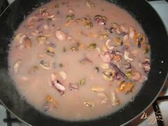 «Соус из морского коктейля к спагетти» - приготовления блюда - шаг 4