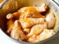«Куриные ножки в медово-горчичном маринаде» - приготовления блюда - шаг 2