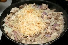 «Курица в горшочках с овощами» - приготовления блюда - шаг 4