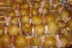 «Картофельные шашлычки» - приготовления блюда - шаг 3